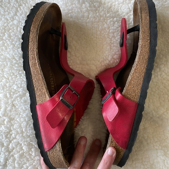 Birkenstock Gizah Red Sandals Size 39 (8/8.5) - Picture 8 of 9